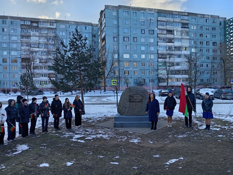 возложение цветов