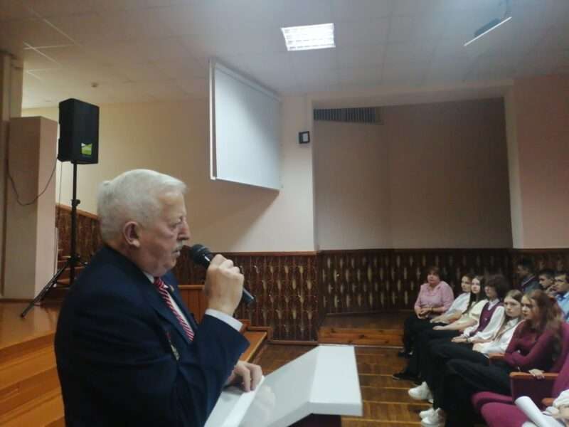 мудрогелов