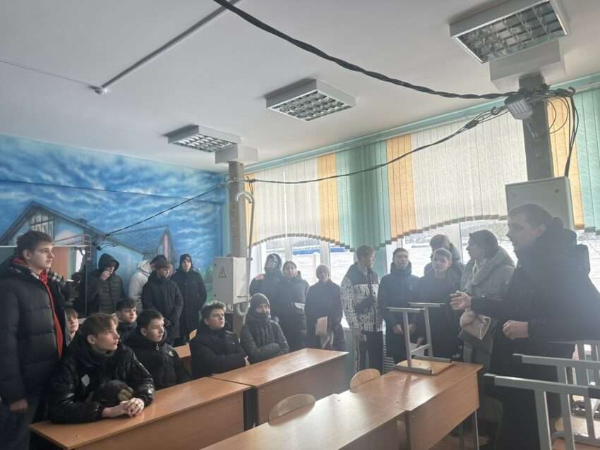 учащиеся на профориентации