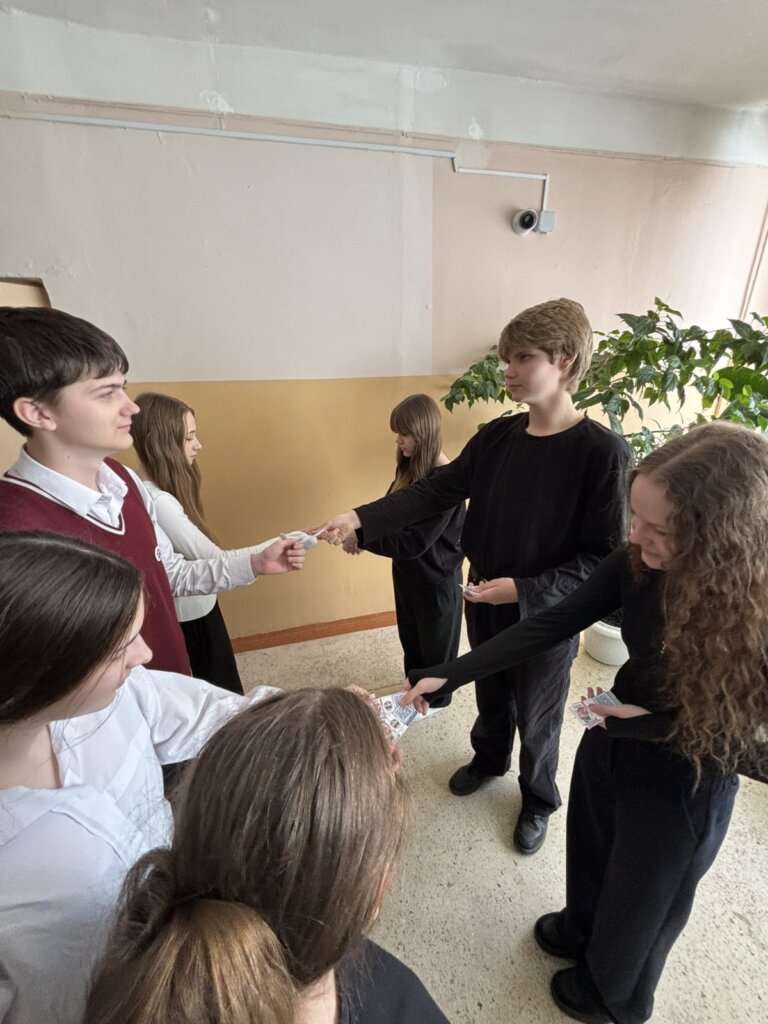 раздача флаеров