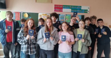 трудовые книжки у ребят