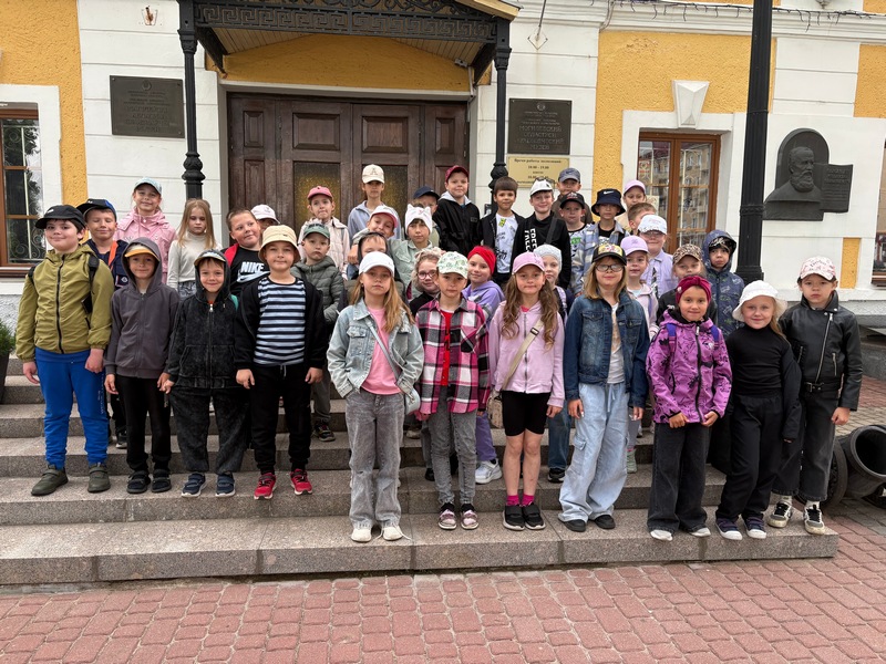 в музее
